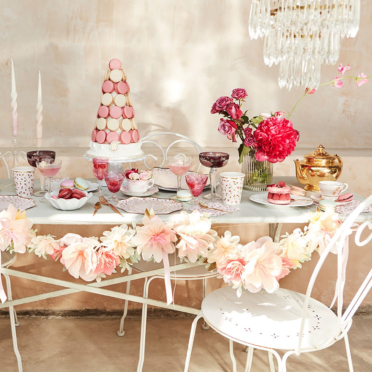 Paris Garland Set