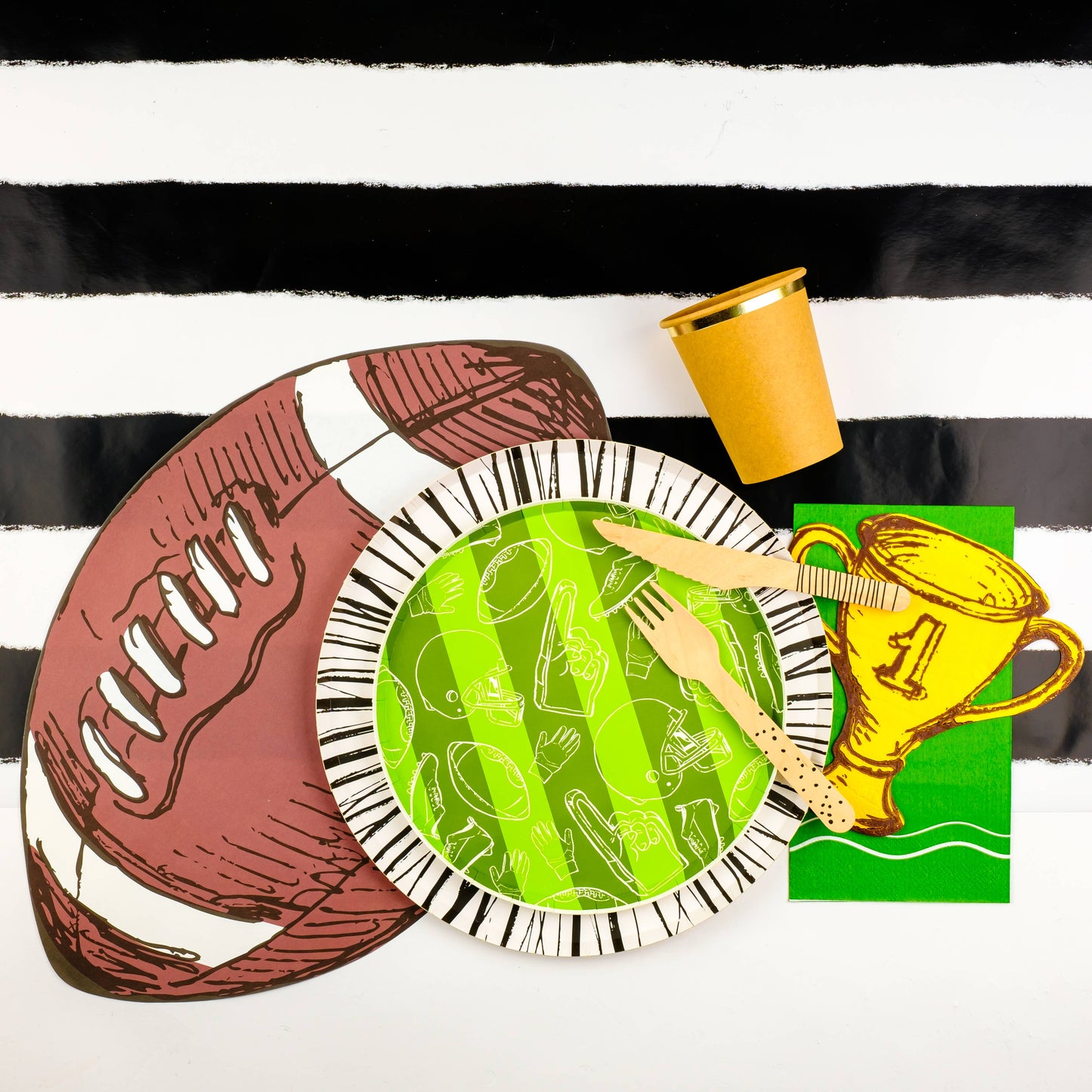 Touchdown Dessert Paper Plates