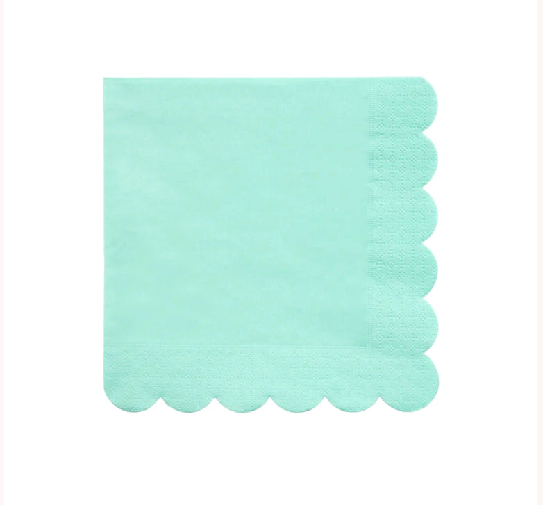 Large Scalloped Napkin