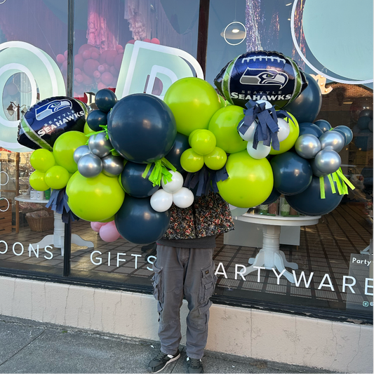 12th Man- Grab + Go Garland