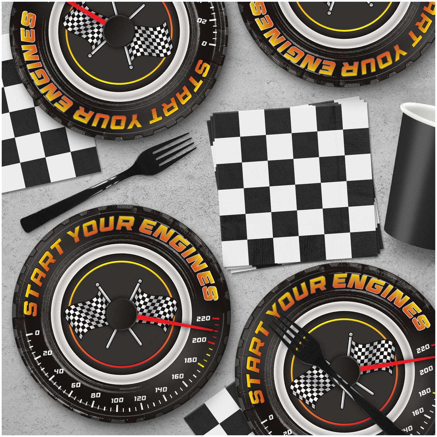 Race Dessert Paper Plates (16 Count)